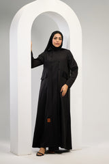 Minimal Luxe Abaya in Black