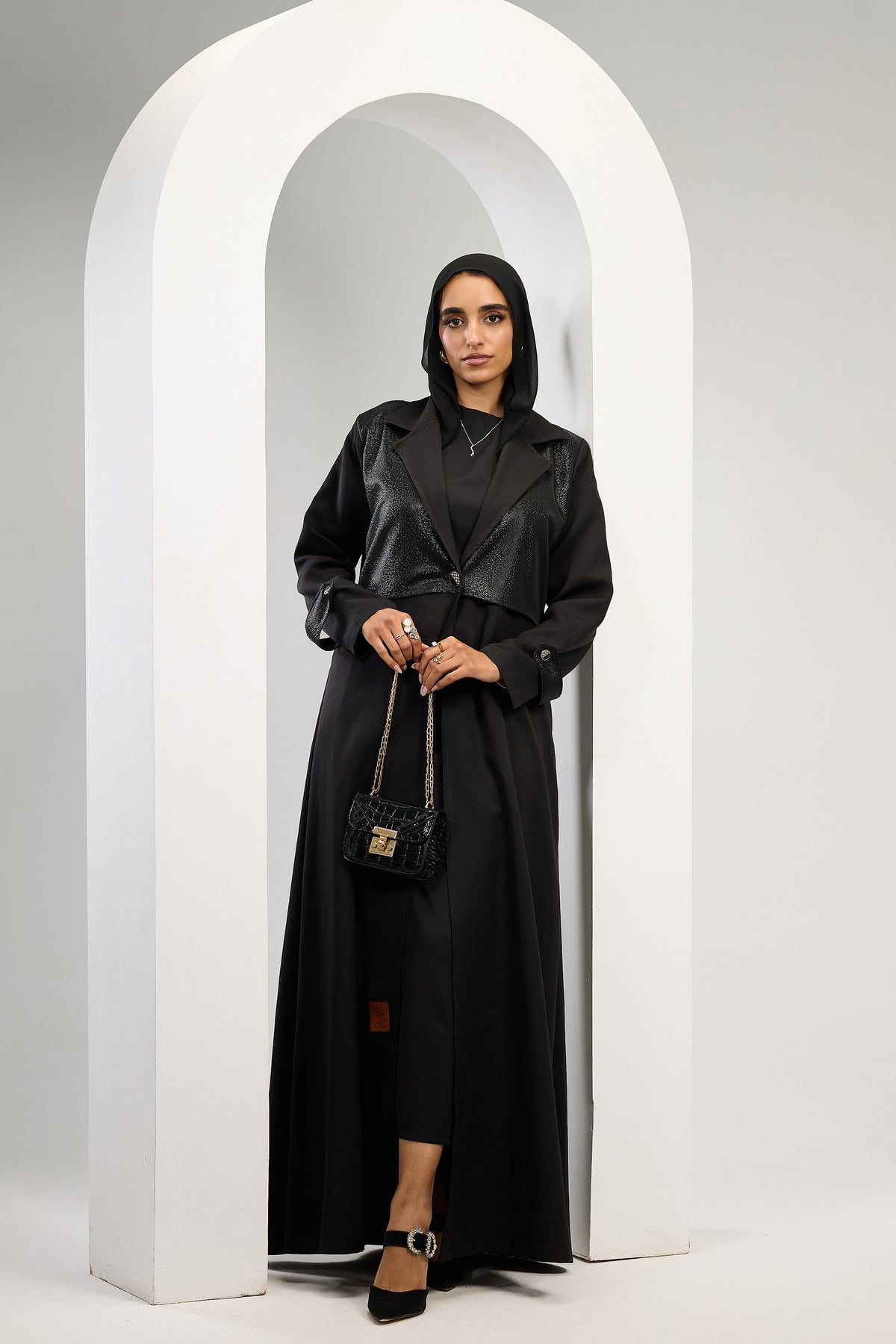 Elegant Noir Abaya in Black