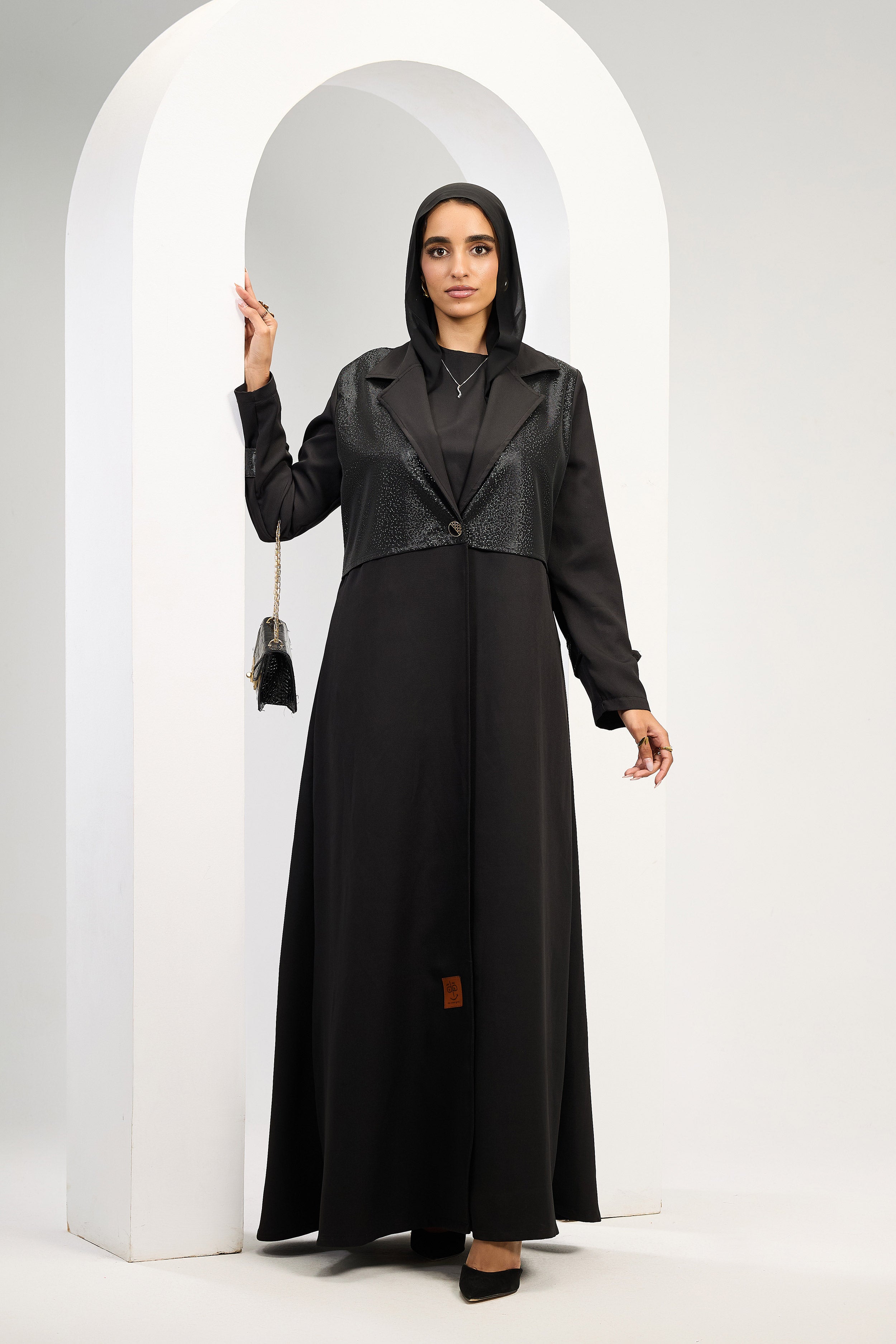 Elegant Noir Abaya in Black