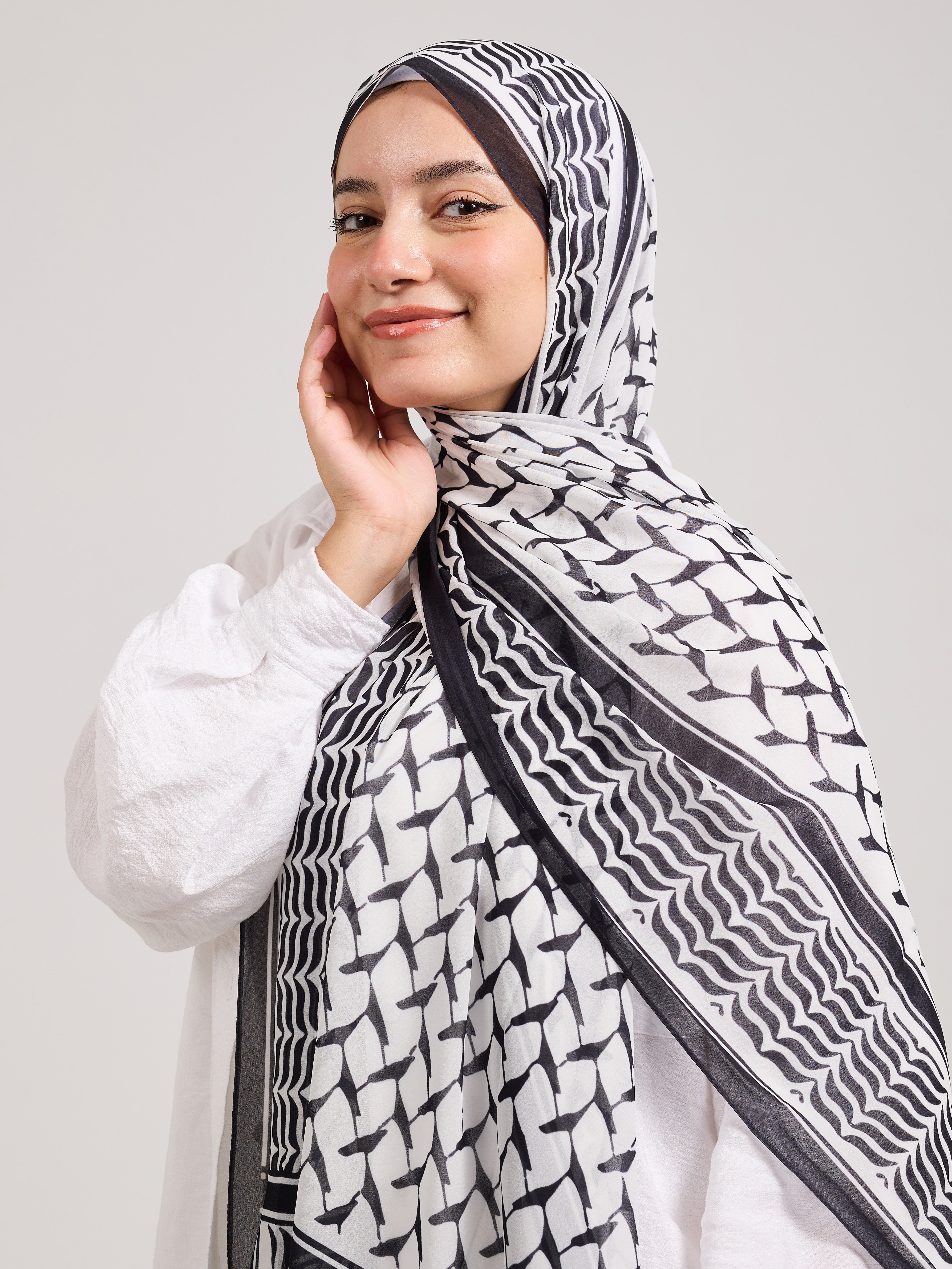 Monochrome Elegance - Black and White Chiffon Hijab